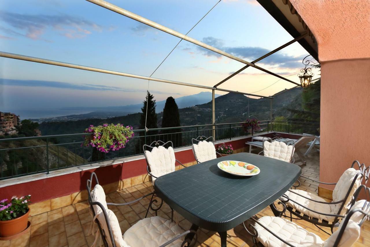 Terrazza Sull'Etna Holidays Apartment Taormina Exteriér fotografie